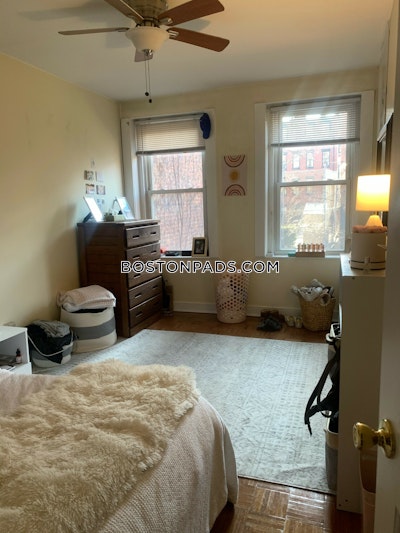 Beacon Hill 2 Bed, 1 Bath Unit Boston - $3,550