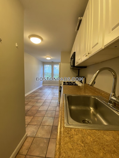 Cambridge 3 Beds 1 Bath  Central Square/cambridgeport - $3,800 No Fee