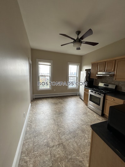 East Boston Renovated 2 bed 1 Bath available NOW on Webster St in East Boston! Boston - $2,600