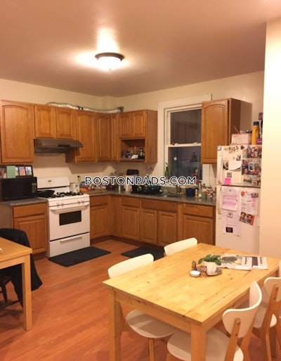 Somerville Apartment for rent 2 Bedrooms 1 Bath  Winter Hill - $2,695