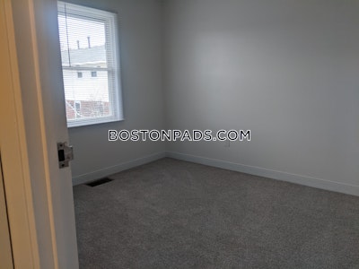 Roslindale Apartment for rent 3 Bedrooms 1 Bath Boston - $3,632