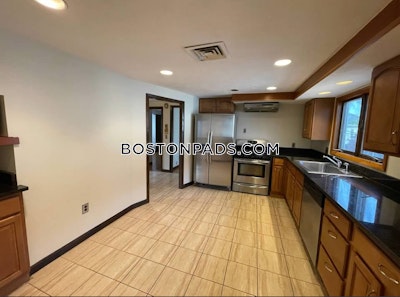 Medford Apartment for rent 4 Bedrooms 2 Baths  Tufts - $3,800