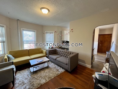 Somerville 5 Beds 2 Baths  Tufts - $6,250